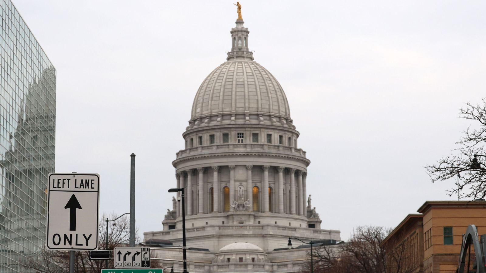 Unemployment bills pass Wisconsin Legislature