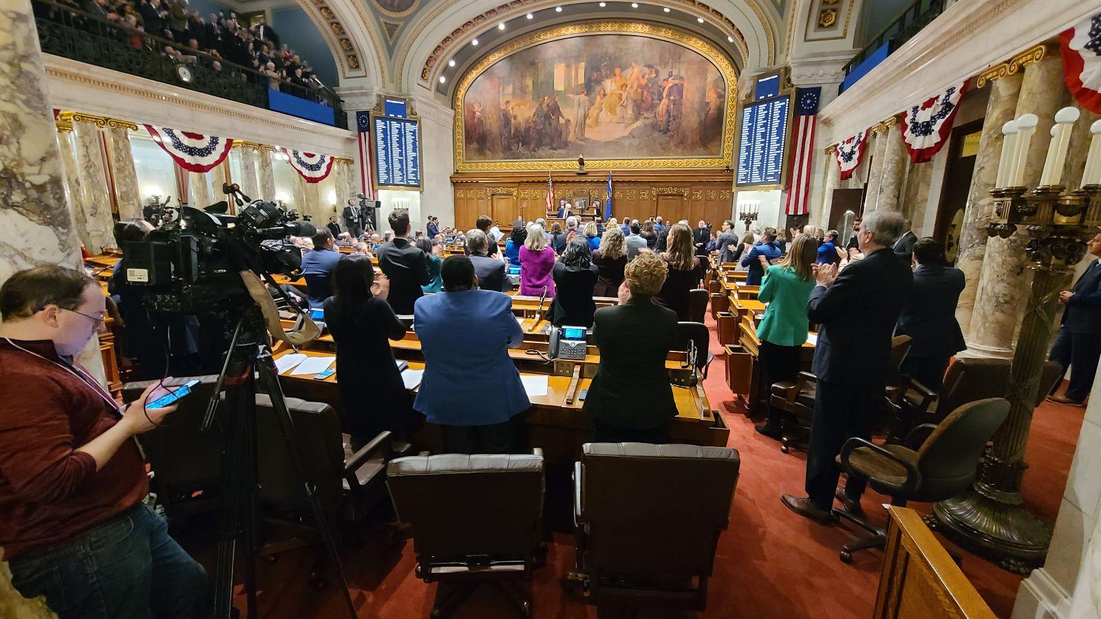 Lawmakers agree to update public programs in state budget