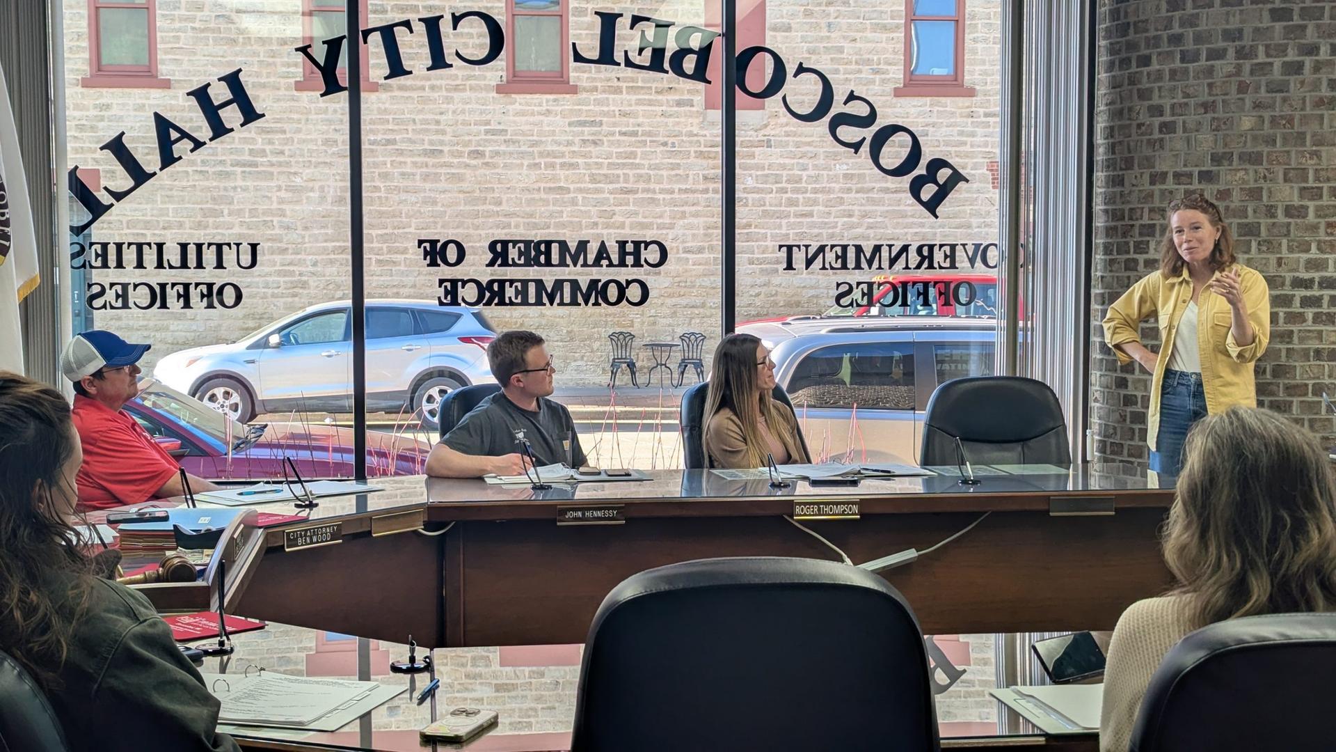 Congressional candidate Cooke talks small business, economy during campaign stop